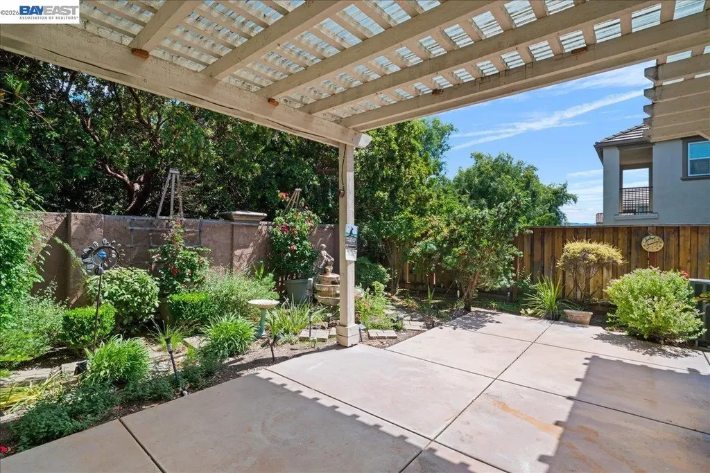 2560 Calabria Court Dublin CA 94568
