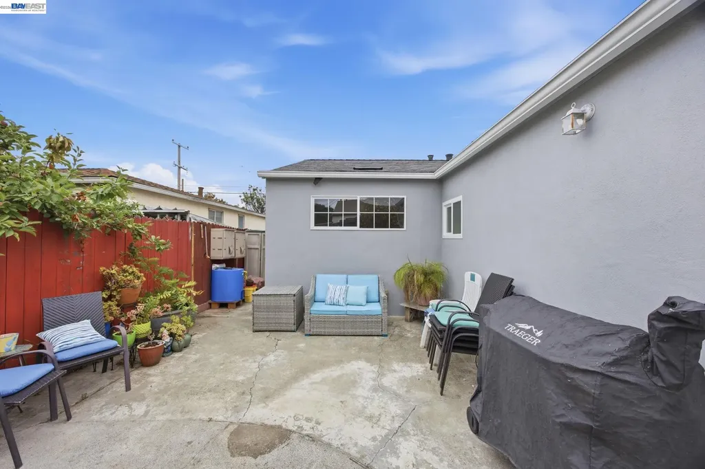 1949 Via Lacqua San Lorenzo CA 94580