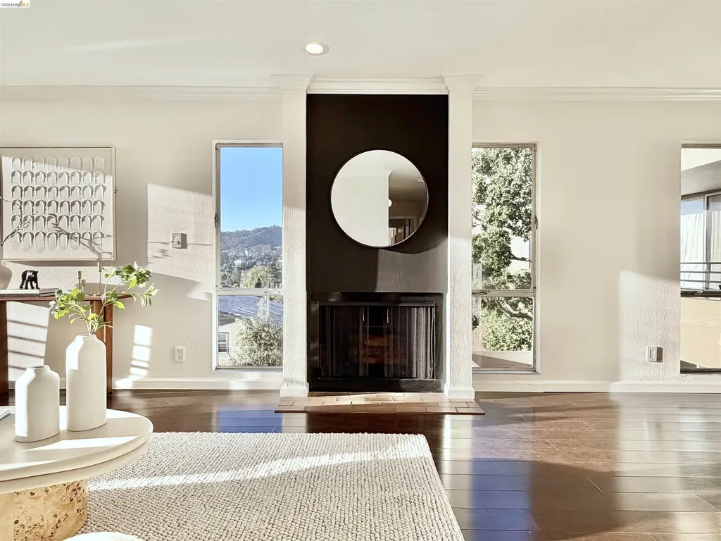 5340 Broadway Terrace Oakland CA 94618
