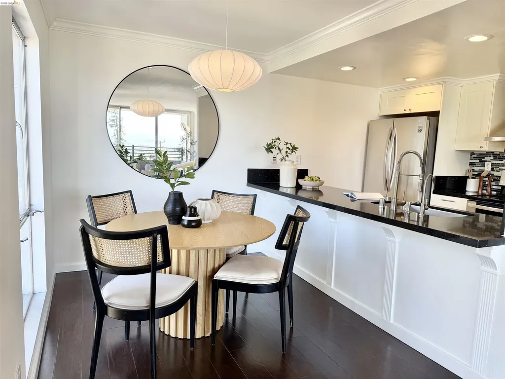 5340 Broadway Terrace Oakland CA 94618