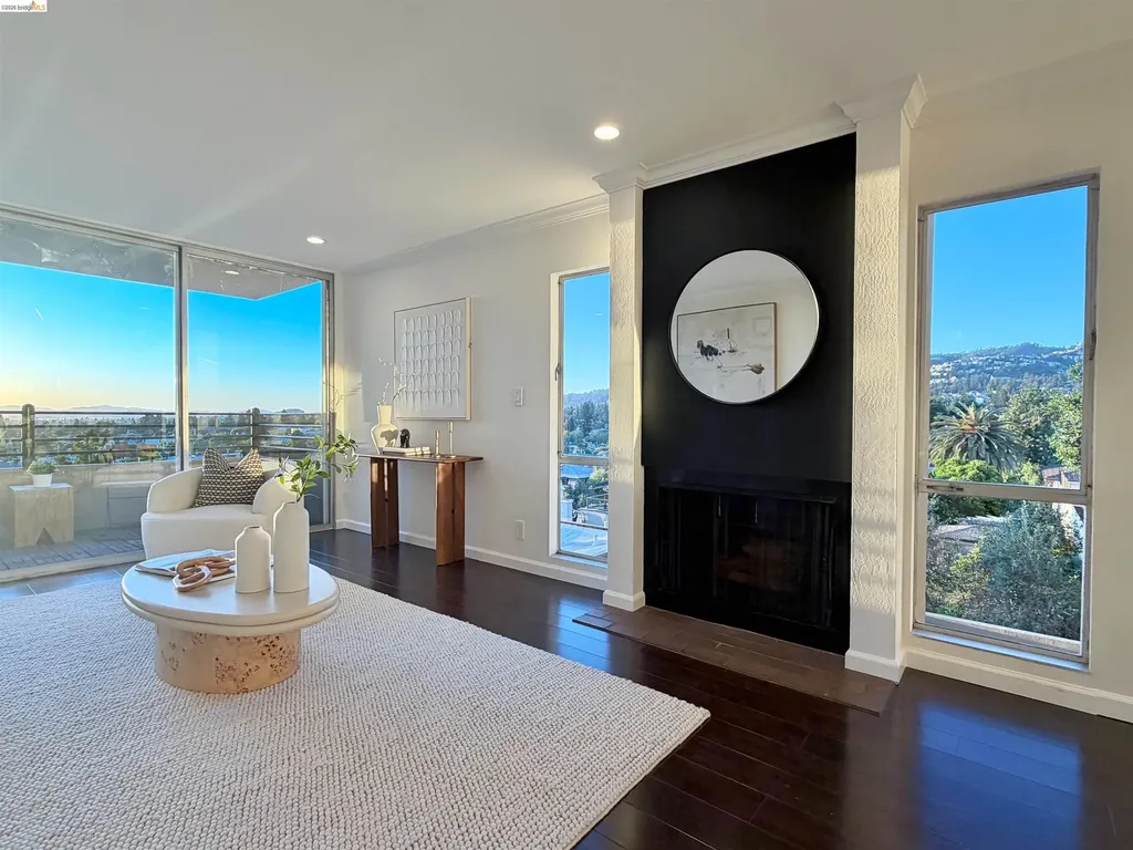 5340 Broadway Terrace Oakland CA 94618