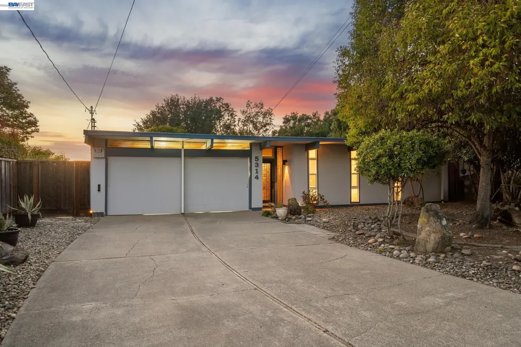 5314 Crown Court Castro Valley CA 94552