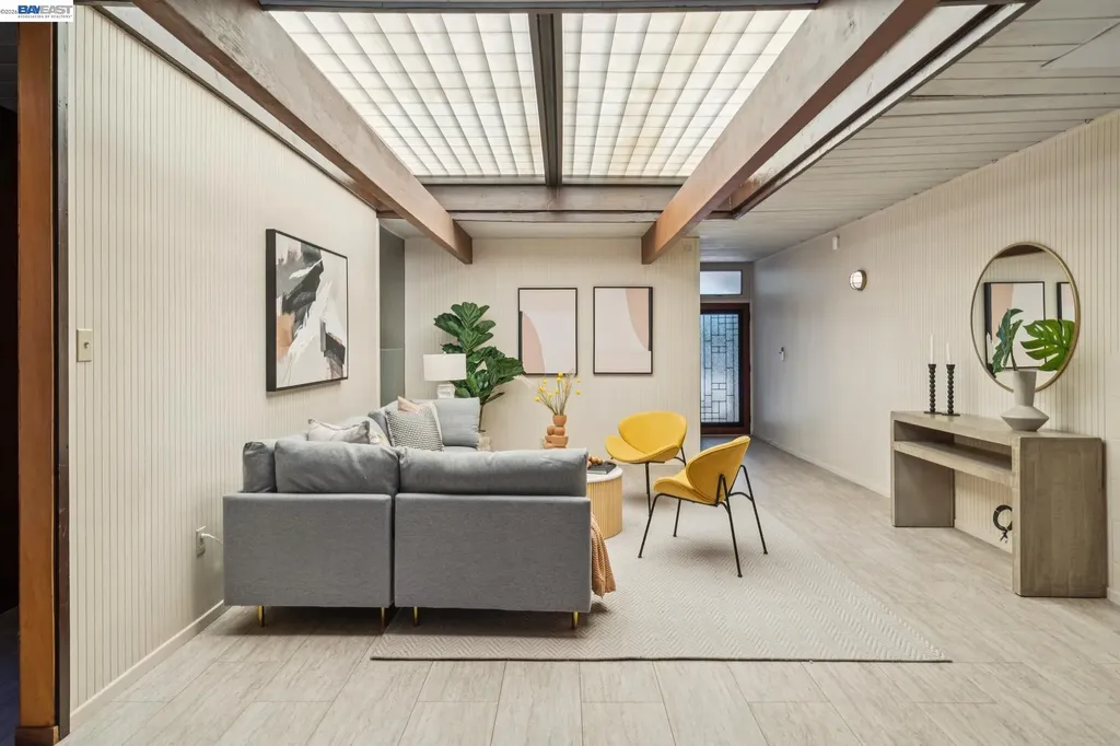 5314 Crown Court Castro Valley CA 94552