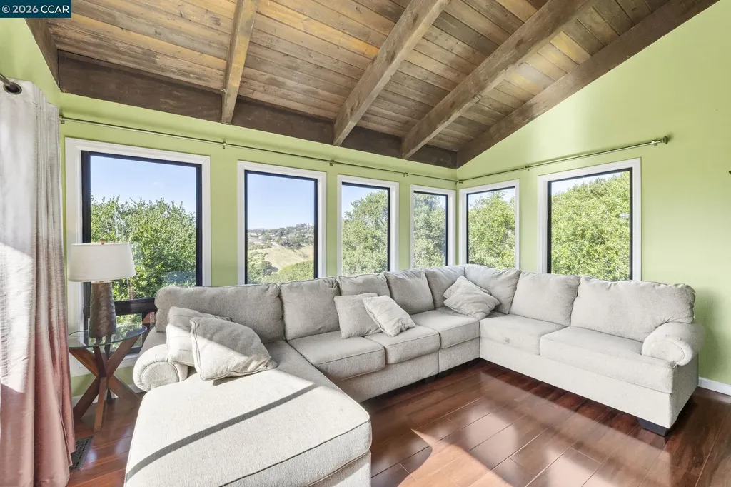 27468 Hayward Boulevard Hayward CA 94542