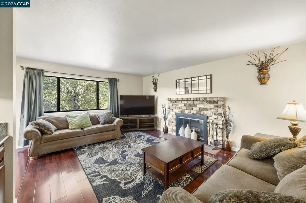 27468 Hayward Boulevard Hayward CA 94542