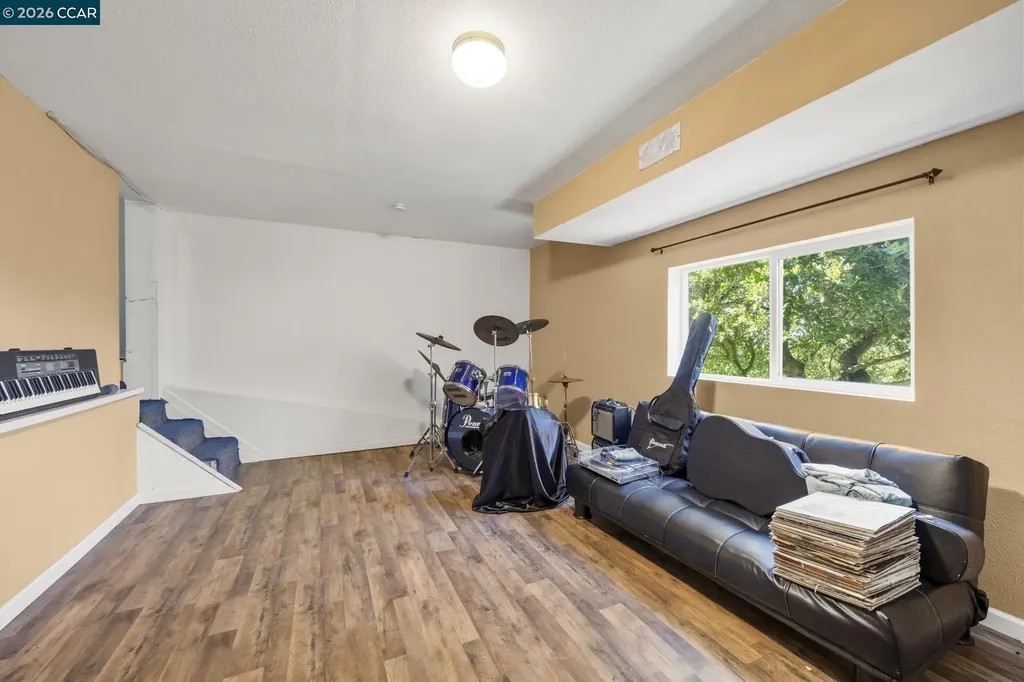27468 Hayward Boulevard Hayward CA 94542