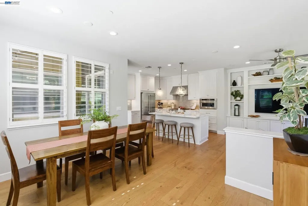 198 Teasel Common Livermore CA 94551