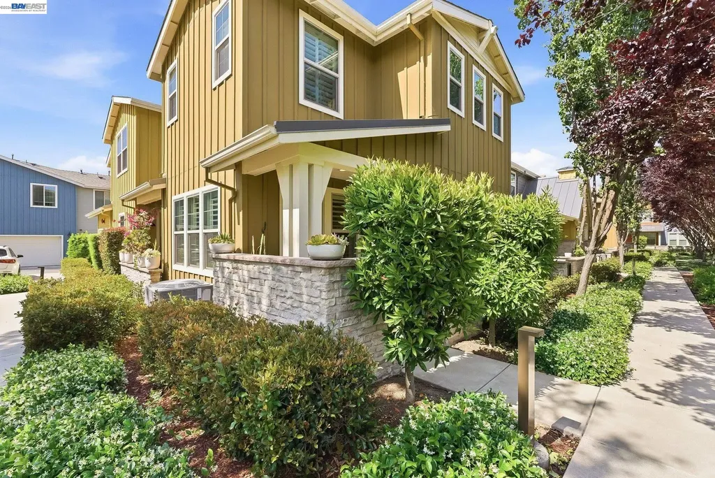 198 Teasel Common Livermore CA 94551