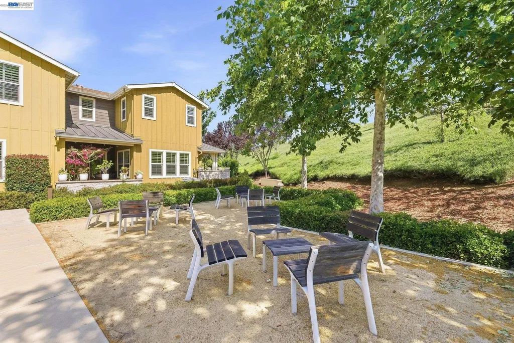 198 Teasel Common Livermore CA 94551