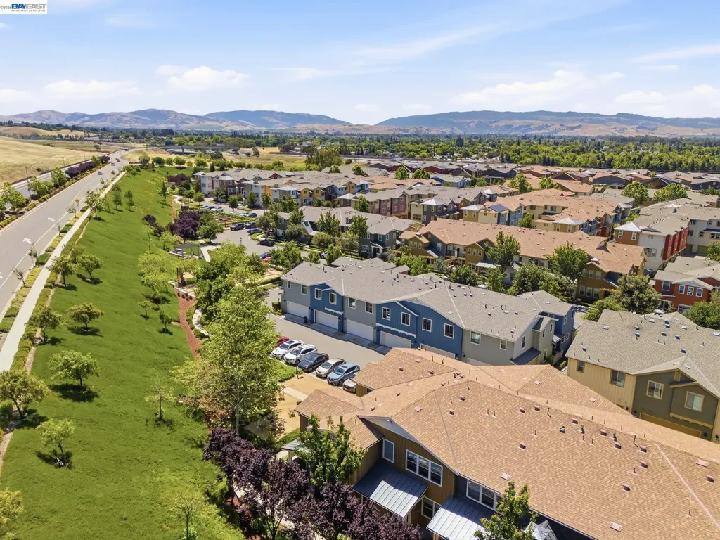198 Teasel Common Livermore CA 94551
