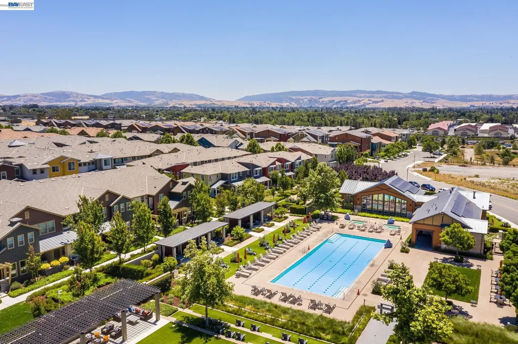 198 Teasel Common Livermore CA 94551