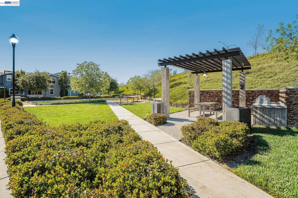 198 Teasel Common Livermore CA 94551