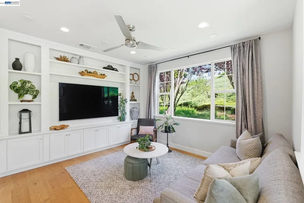 198 Teasel Common Livermore CA 94551