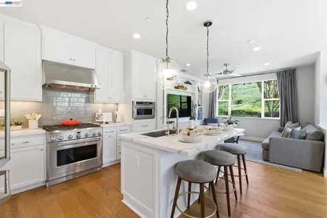 198 Teasel Common Livermore CA 94551