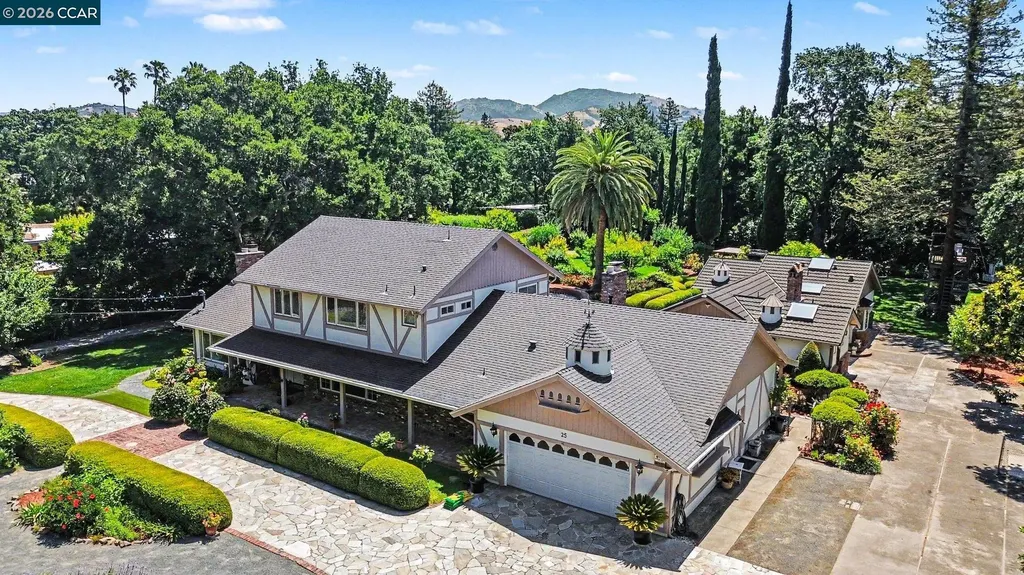 25 Amberwood Lane Walnut Creek CA 94598