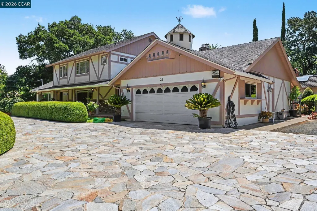 25 Amberwood Lane Walnut Creek CA 94598