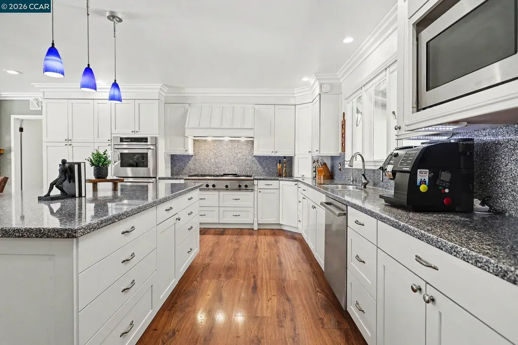 25 Amberwood Lane Walnut Creek CA 94598