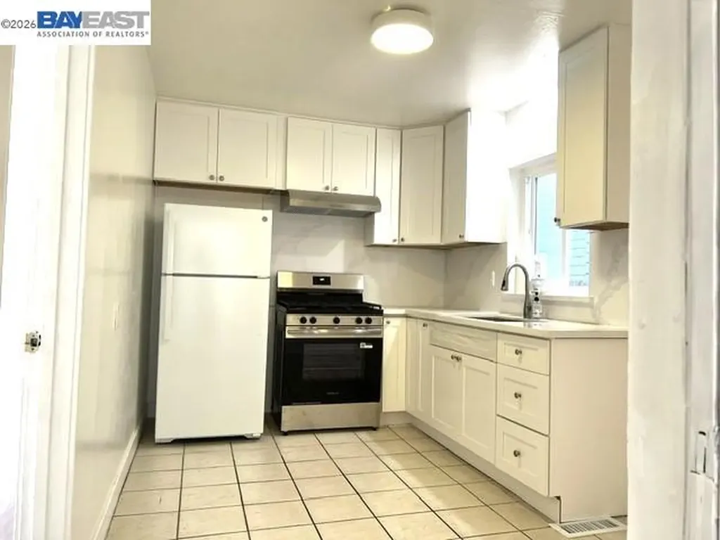 357 Lester Avenue Oakland CA 94606
