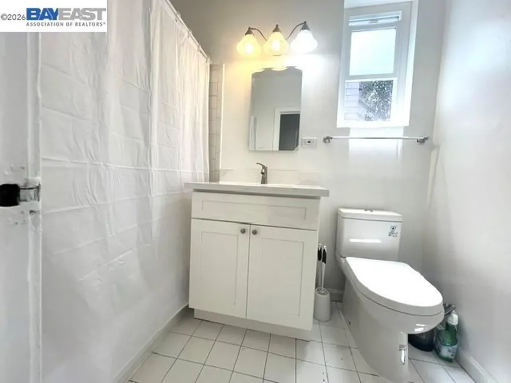 357 Lester Avenue Oakland CA 94606