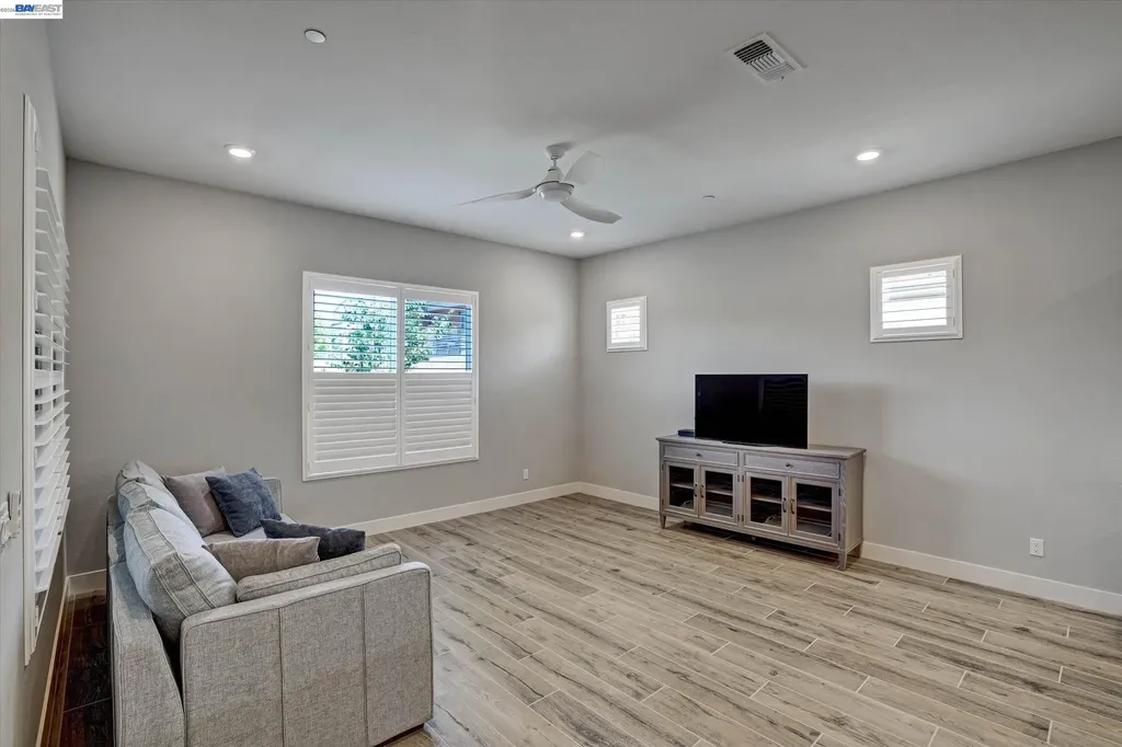 1860 Morello Drive Brentwood CA 94513