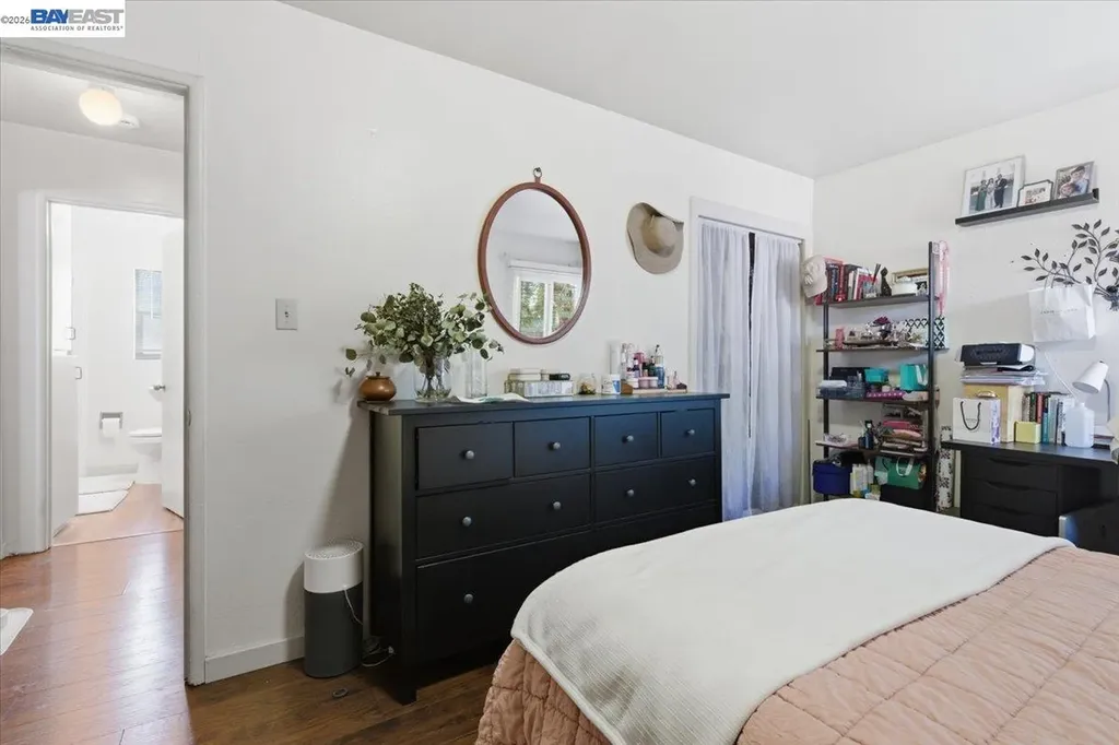 882 Tennyson Road Hayward CA 94544