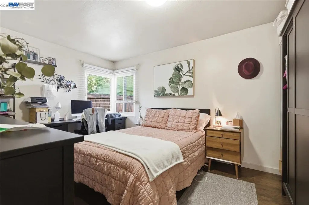 882 Tennyson Road Hayward CA 94544