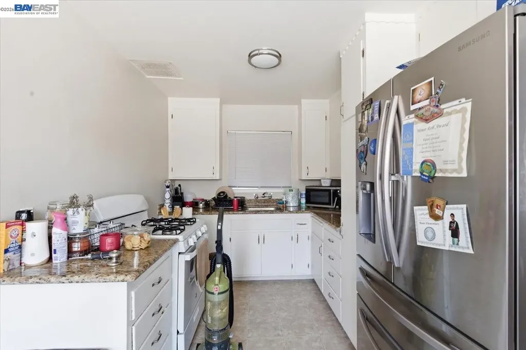 882 Tennyson Road Hayward CA 94544