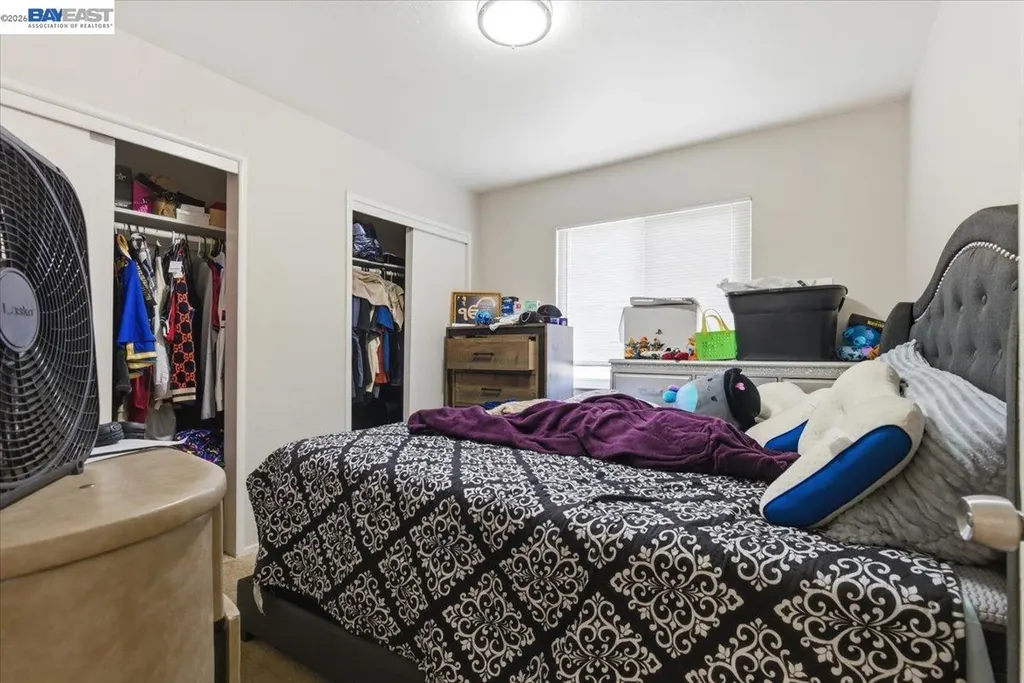 882 Tennyson Road Hayward CA 94544