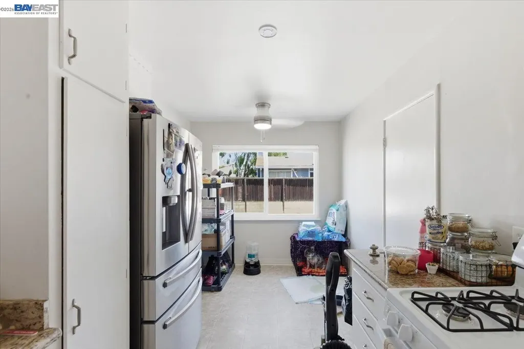 882 Tennyson Road Hayward CA 94544
