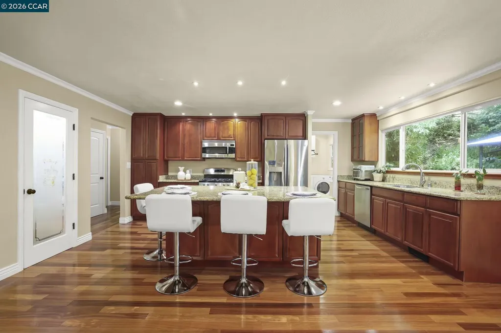 205 Summit Road Walnut Creek CA 94598