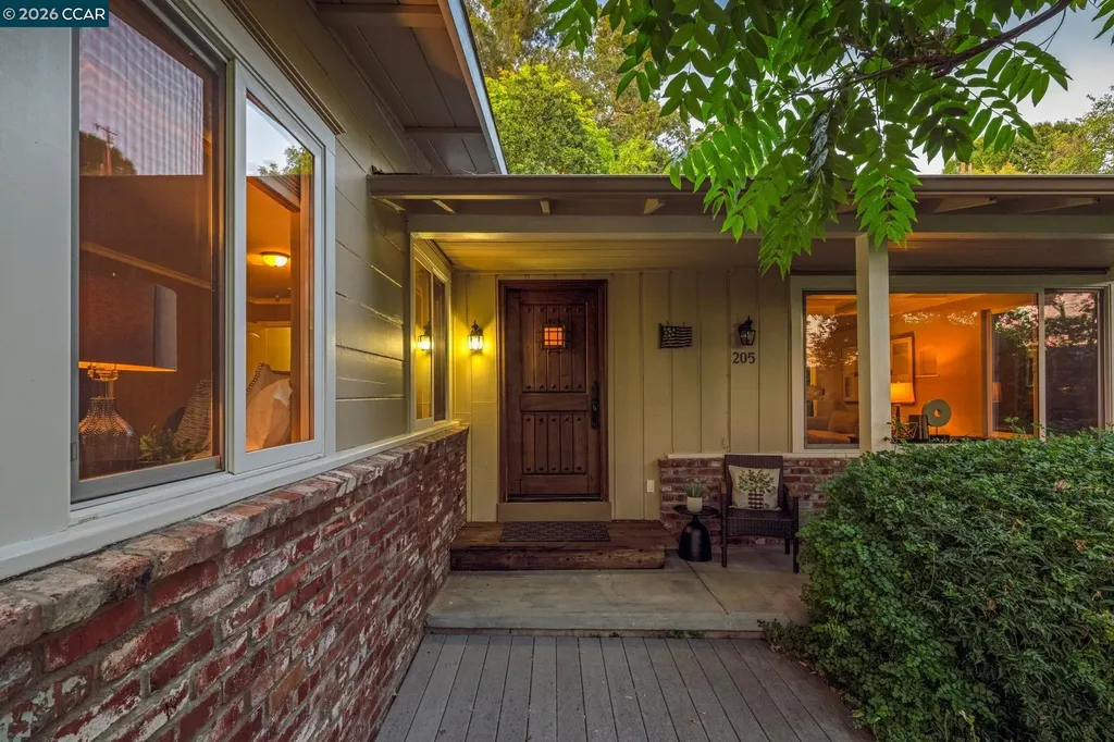 205 Summit Road Walnut Creek CA 94598