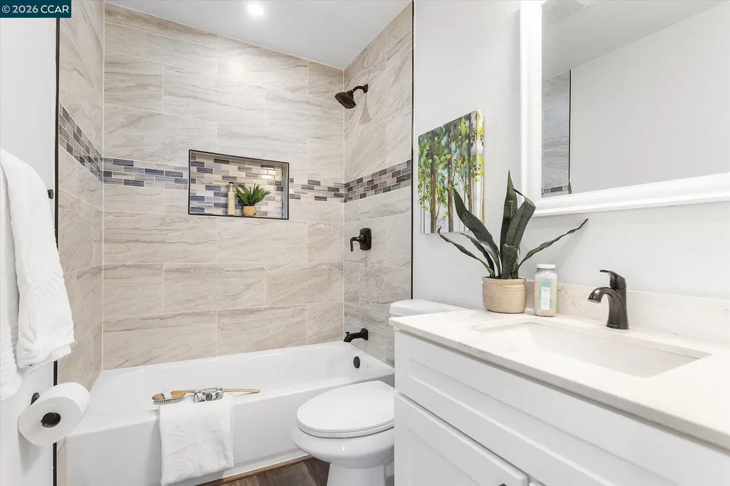 1784 Via Natal San Lorenzo CA 94580
