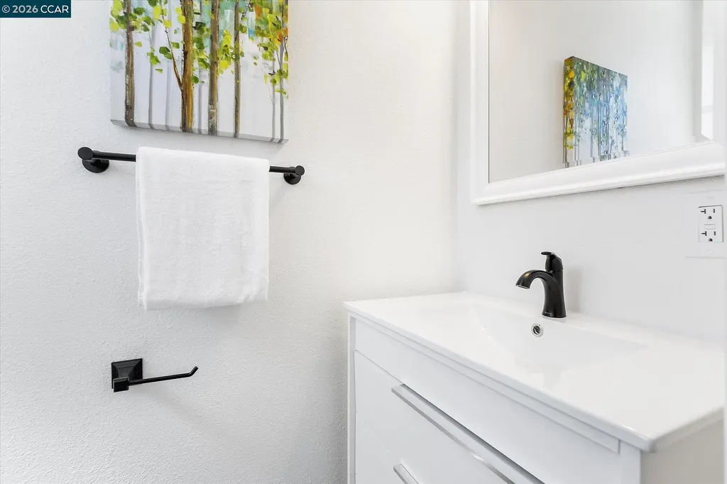1784 Via Natal San Lorenzo CA 94580