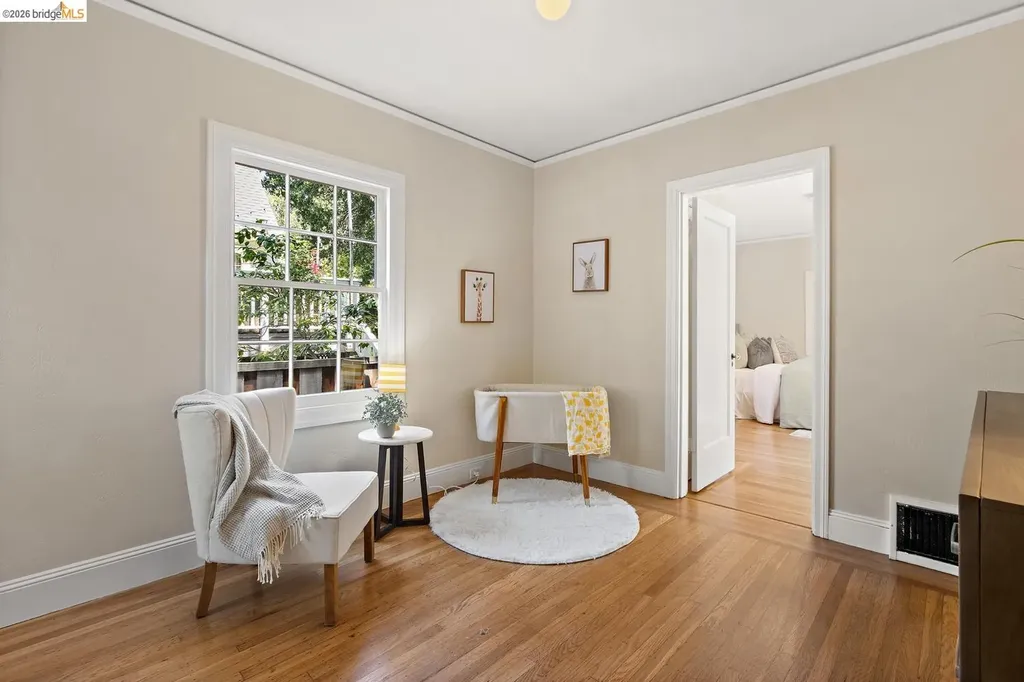 859 Sunnyhills Road Oakland CA 94610