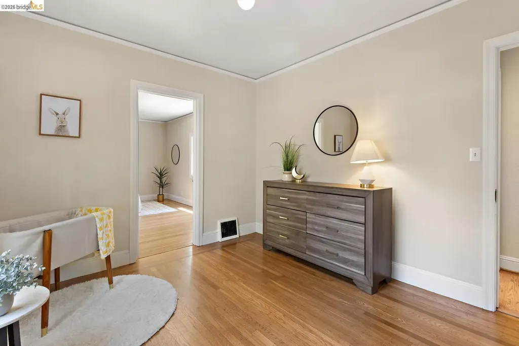 859 Sunnyhills Road Oakland CA 94610
