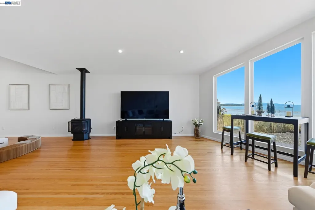 2071 Cypress Avenue San Pablo CA 94806