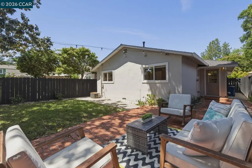 634 Teresa Street Martinez CA 94553