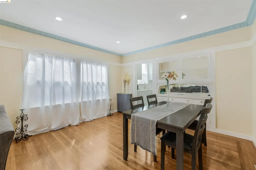 6007 San Pablo Avenue Oakland CA 94608