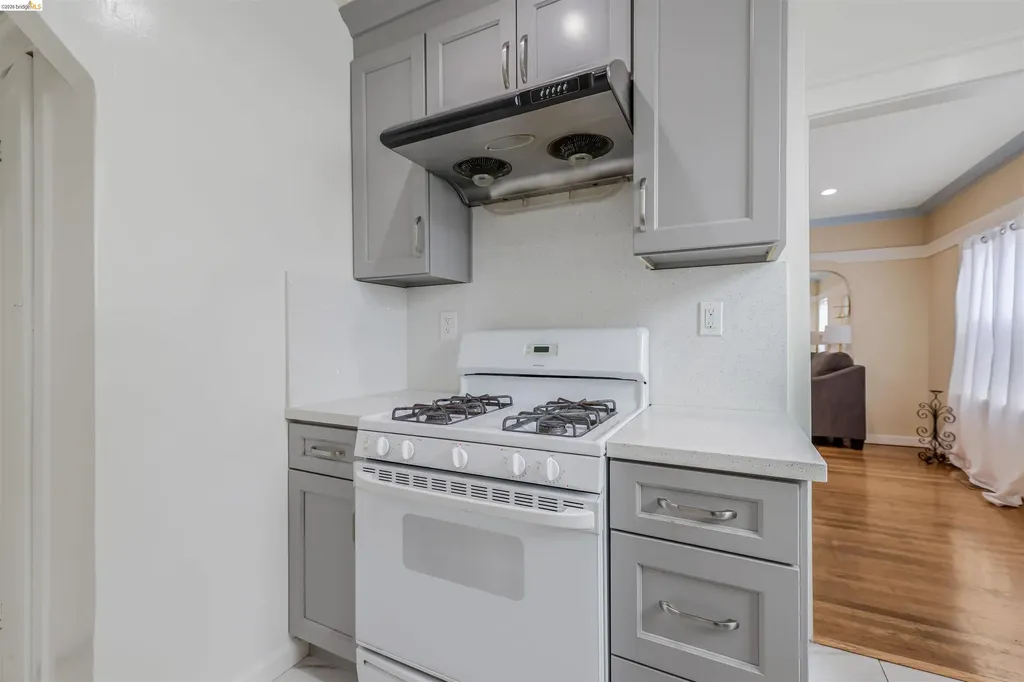 6007 San Pablo Avenue Oakland CA 94608