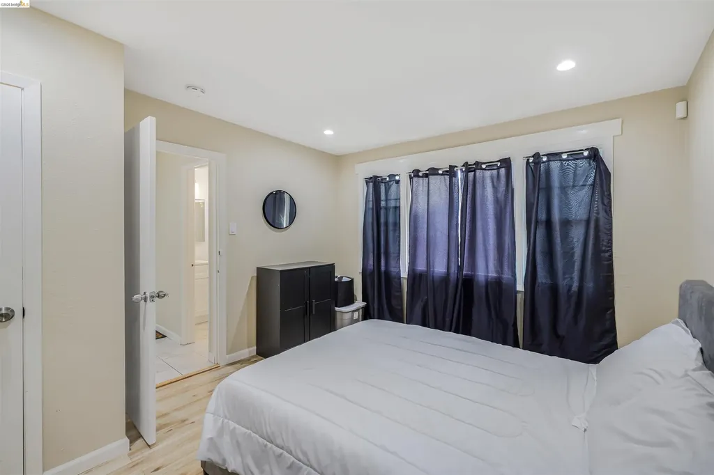 6007 San Pablo Avenue Oakland CA 94608