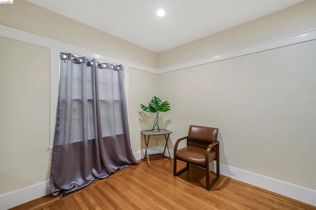 6007 San Pablo Avenue Oakland CA 94608