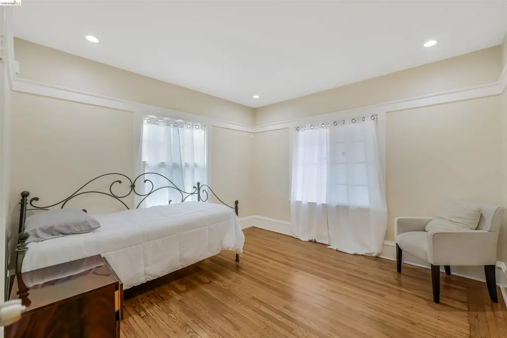 6007 San Pablo Avenue Oakland CA 94608