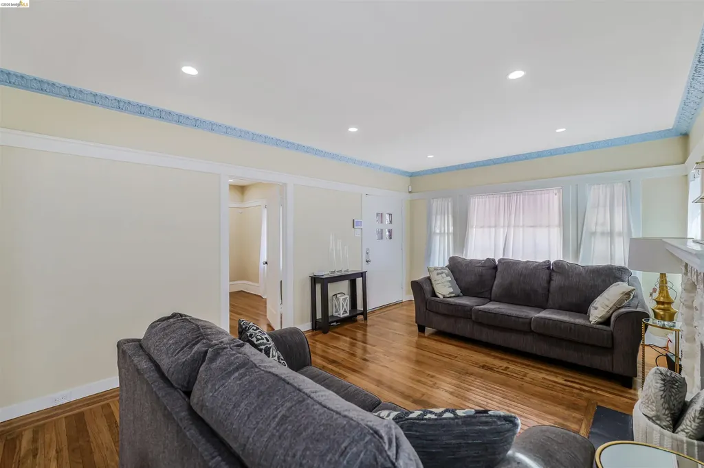 6007 San Pablo Avenue Oakland CA 94608