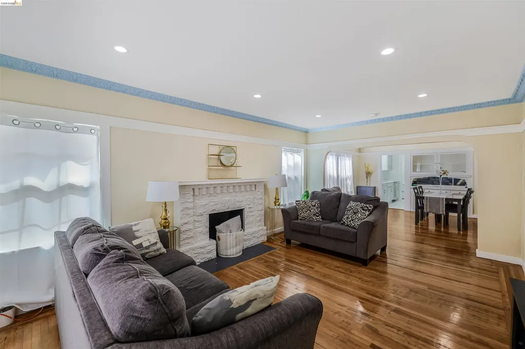 6007 San Pablo Avenue Oakland CA 94608