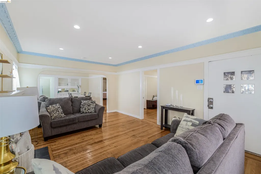 6007 San Pablo Avenue Oakland CA 94608