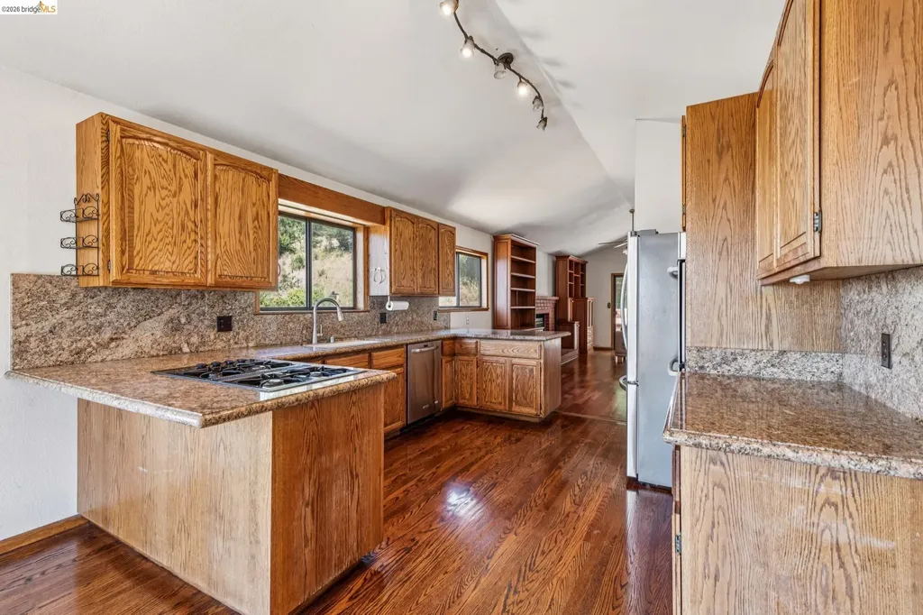 3510 Brunell Drive Oakland CA 94602
