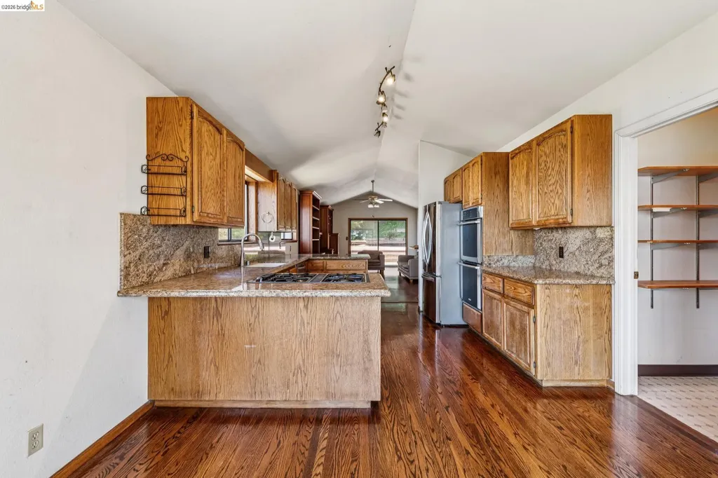3510 Brunell Drive Oakland CA 94602