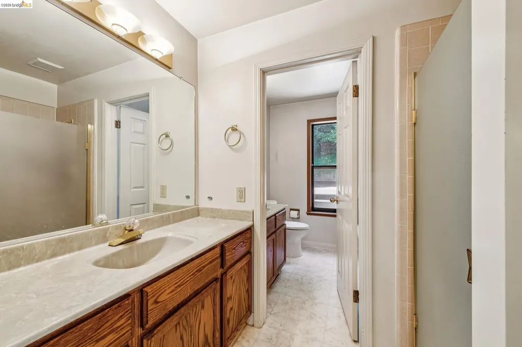 3510 Brunell Drive Oakland CA 94602