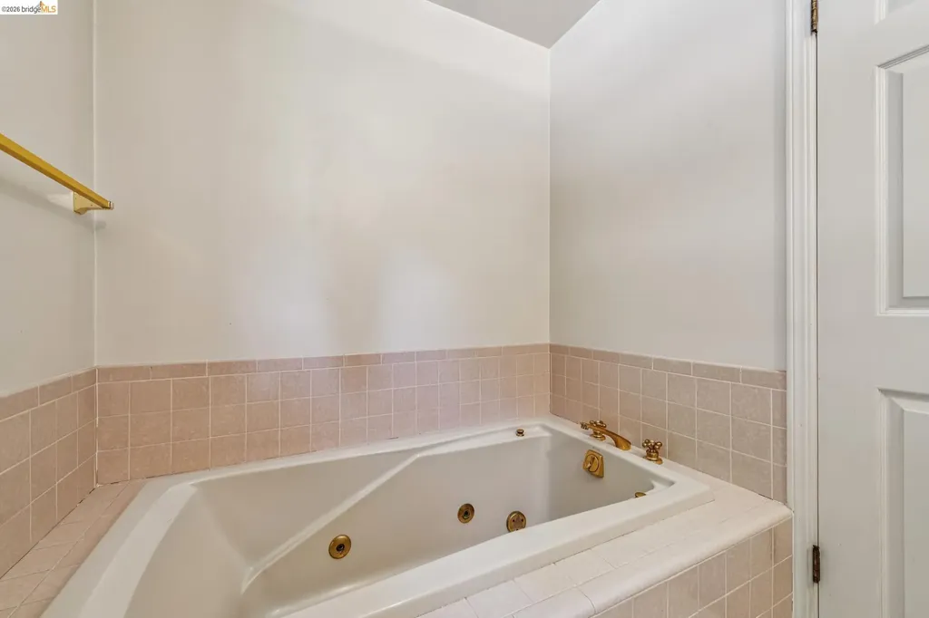 3510 Brunell Drive Oakland CA 94602