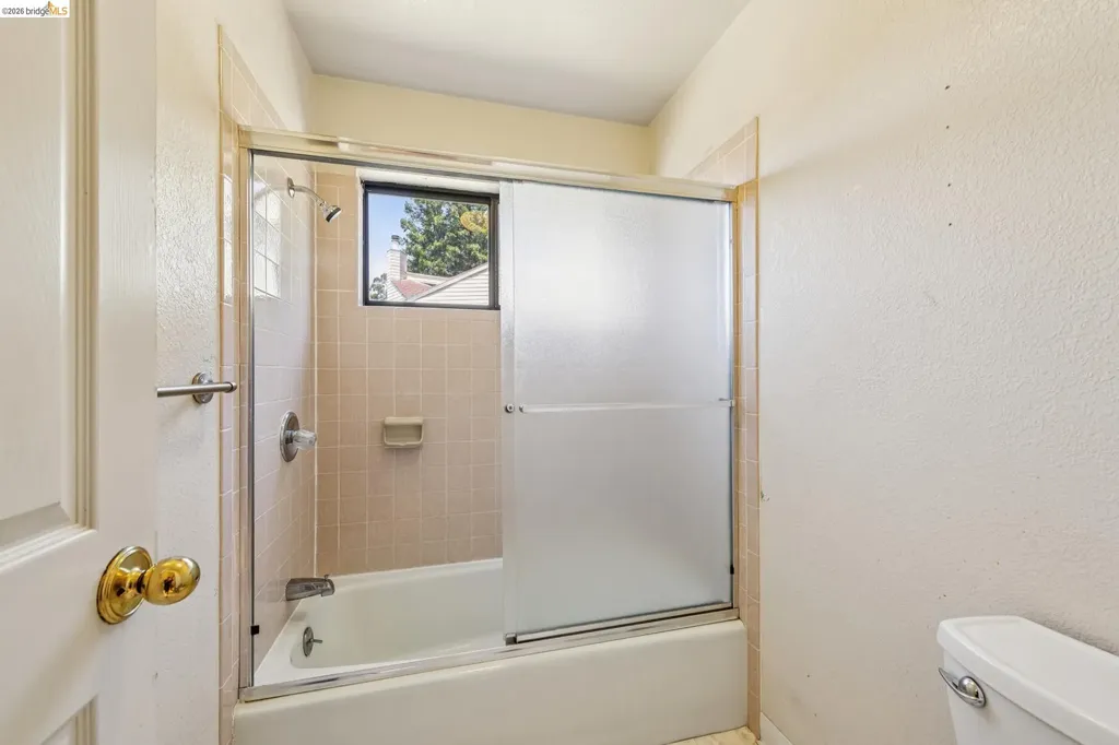 3510 Brunell Drive Oakland CA 94602